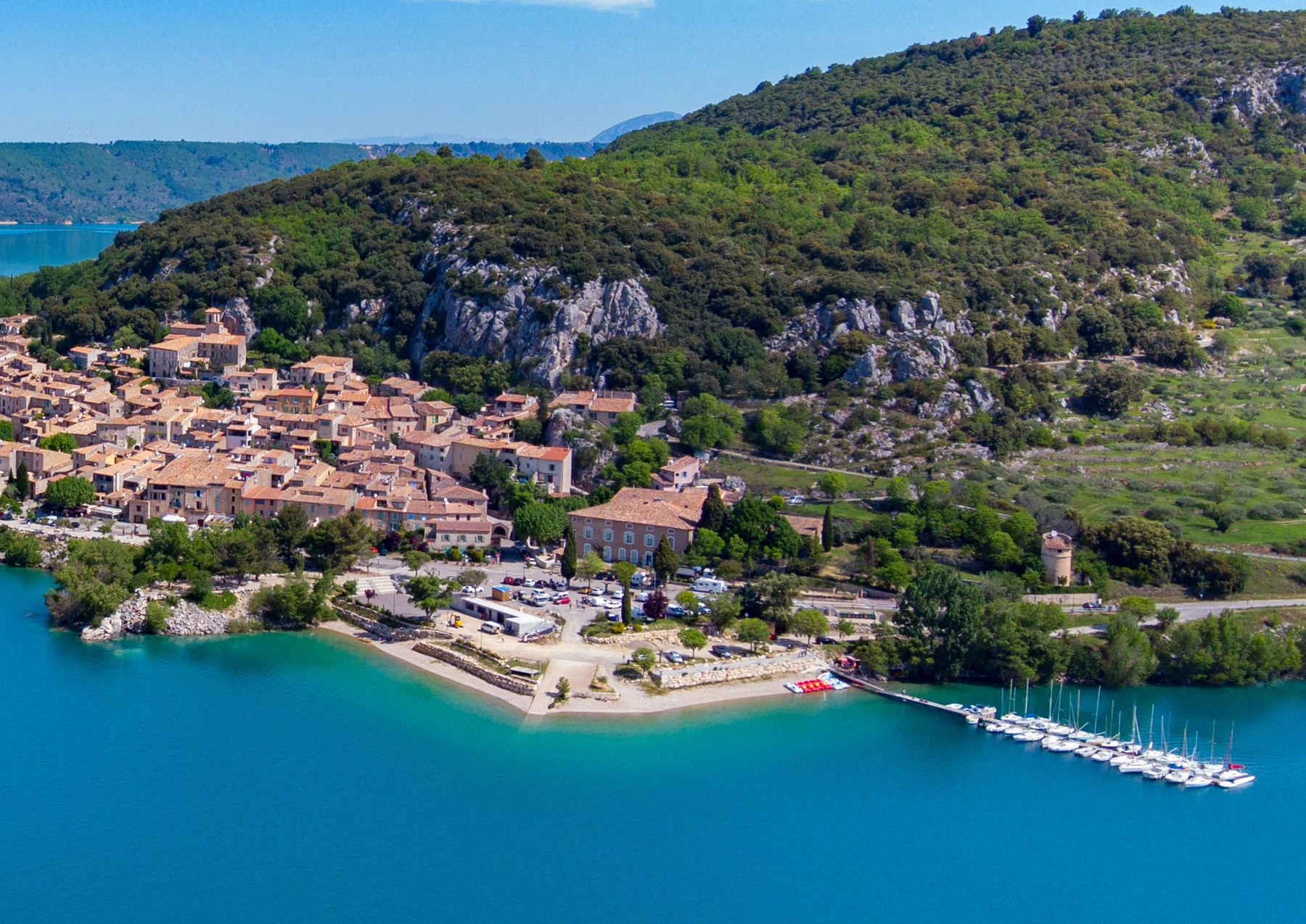 Bauduen au bord du lac de Sainte-Croix